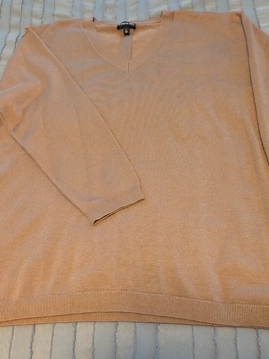 Kenneth Cole Sweaters - Kenneth Cole Brown V Neck Sweater New